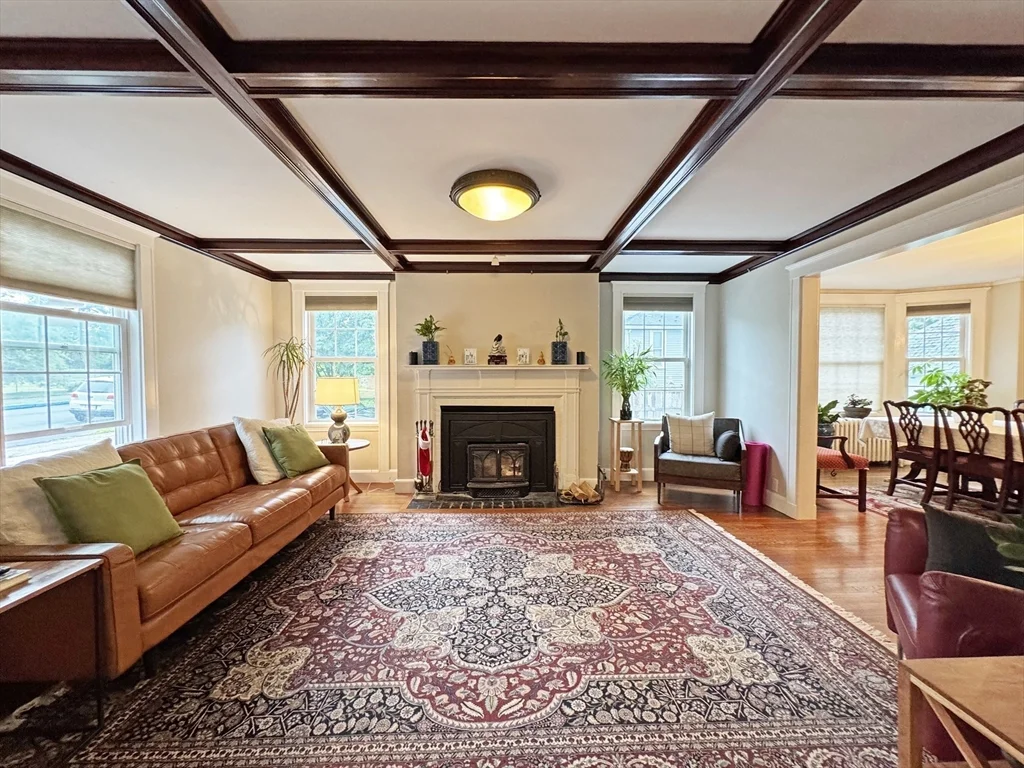 99 Hancock St, Auburndale