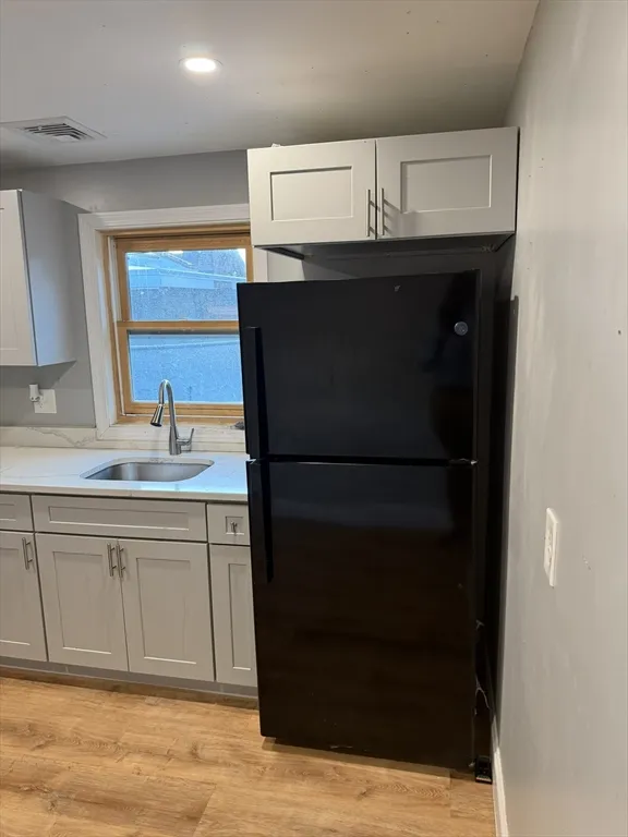 47 Dale St, Roxbury