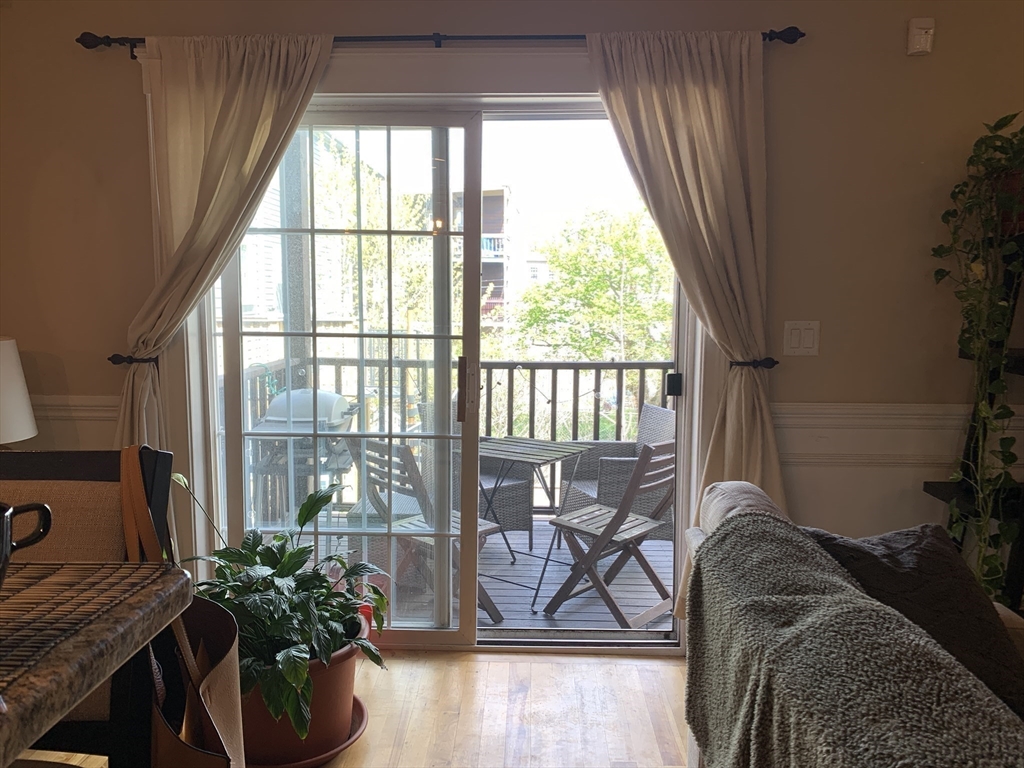 22 Ward St, South Boston