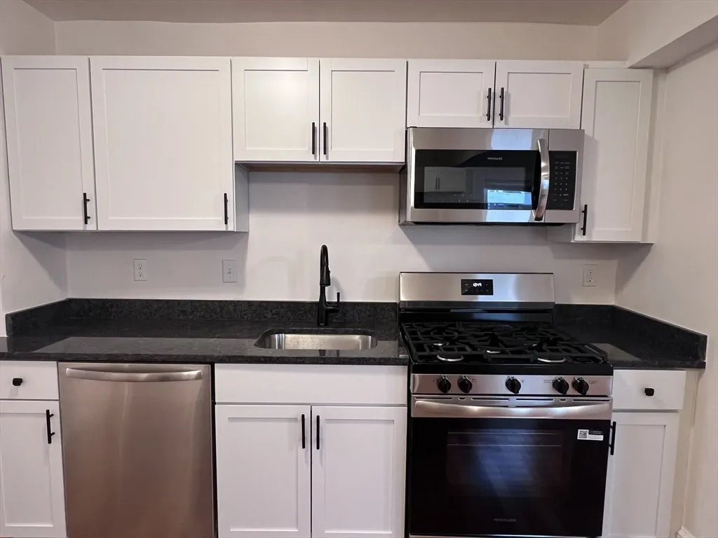 69 Jaques, Somerville