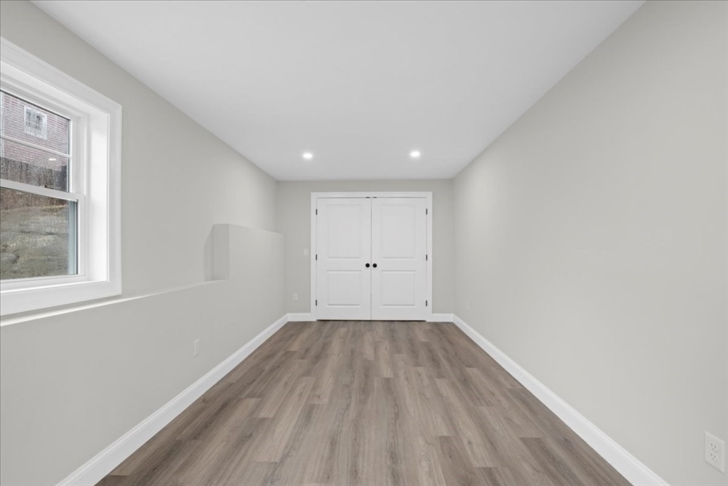 33 Third St, Worcester