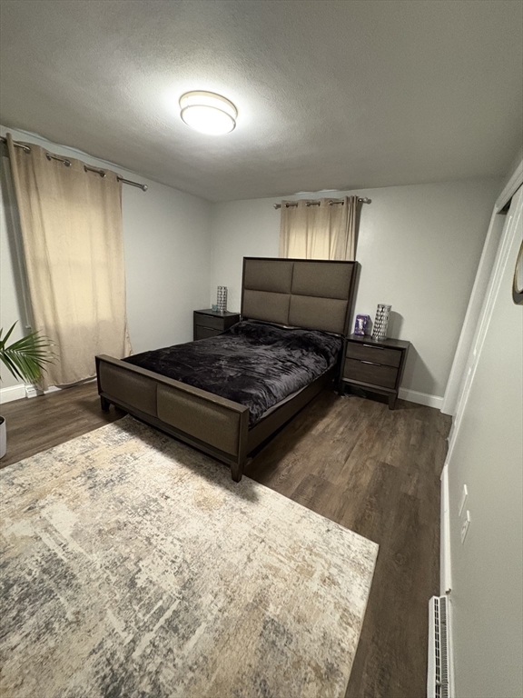 643 Beacon St, Centralville