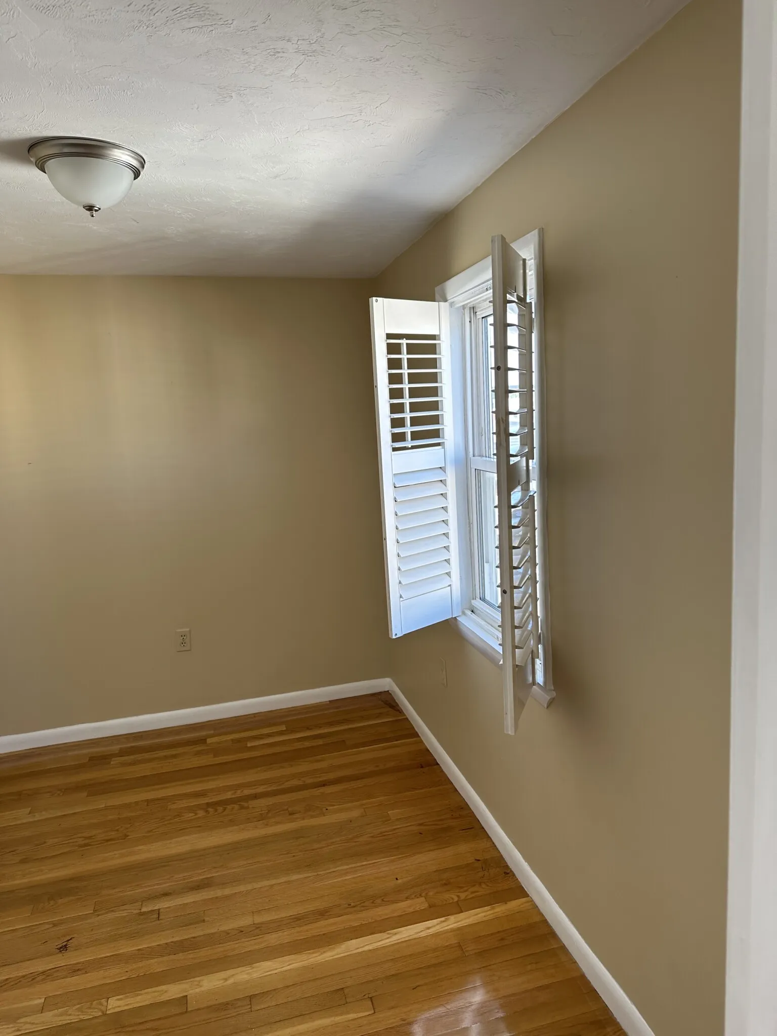 5 Grimes St, South Boston