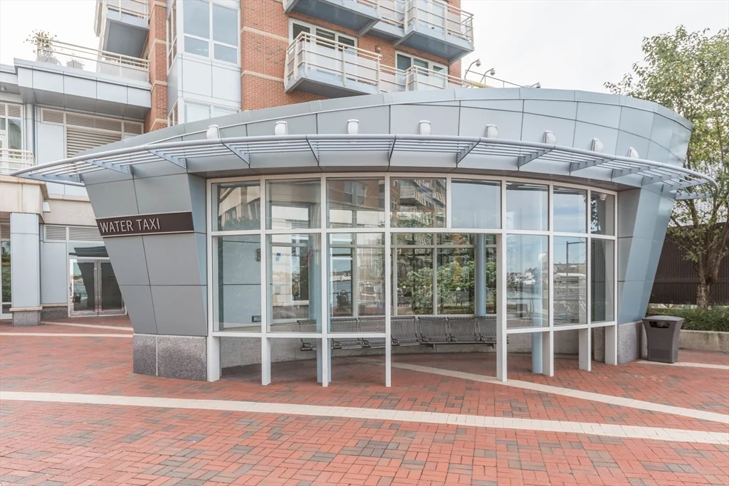 4 Battery Wharf, North End