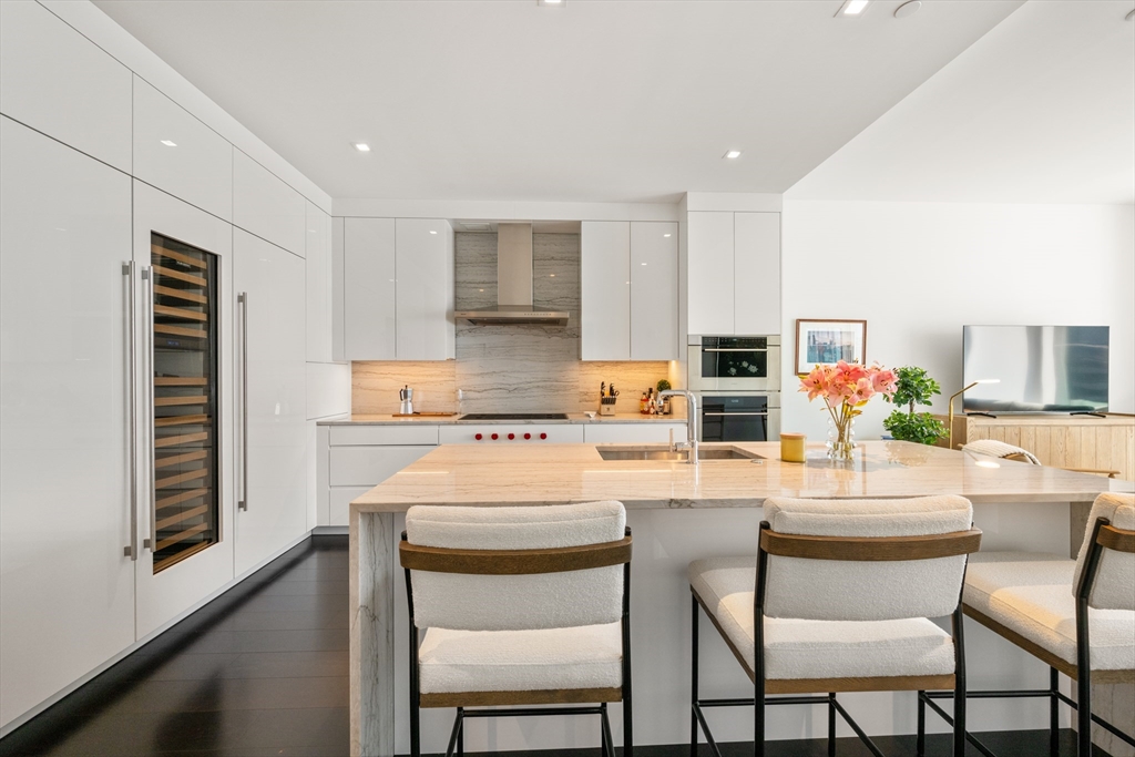 150 Seaport Blvd, Seaport District