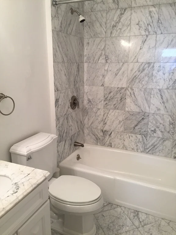 185 Beacon St, Back Bay