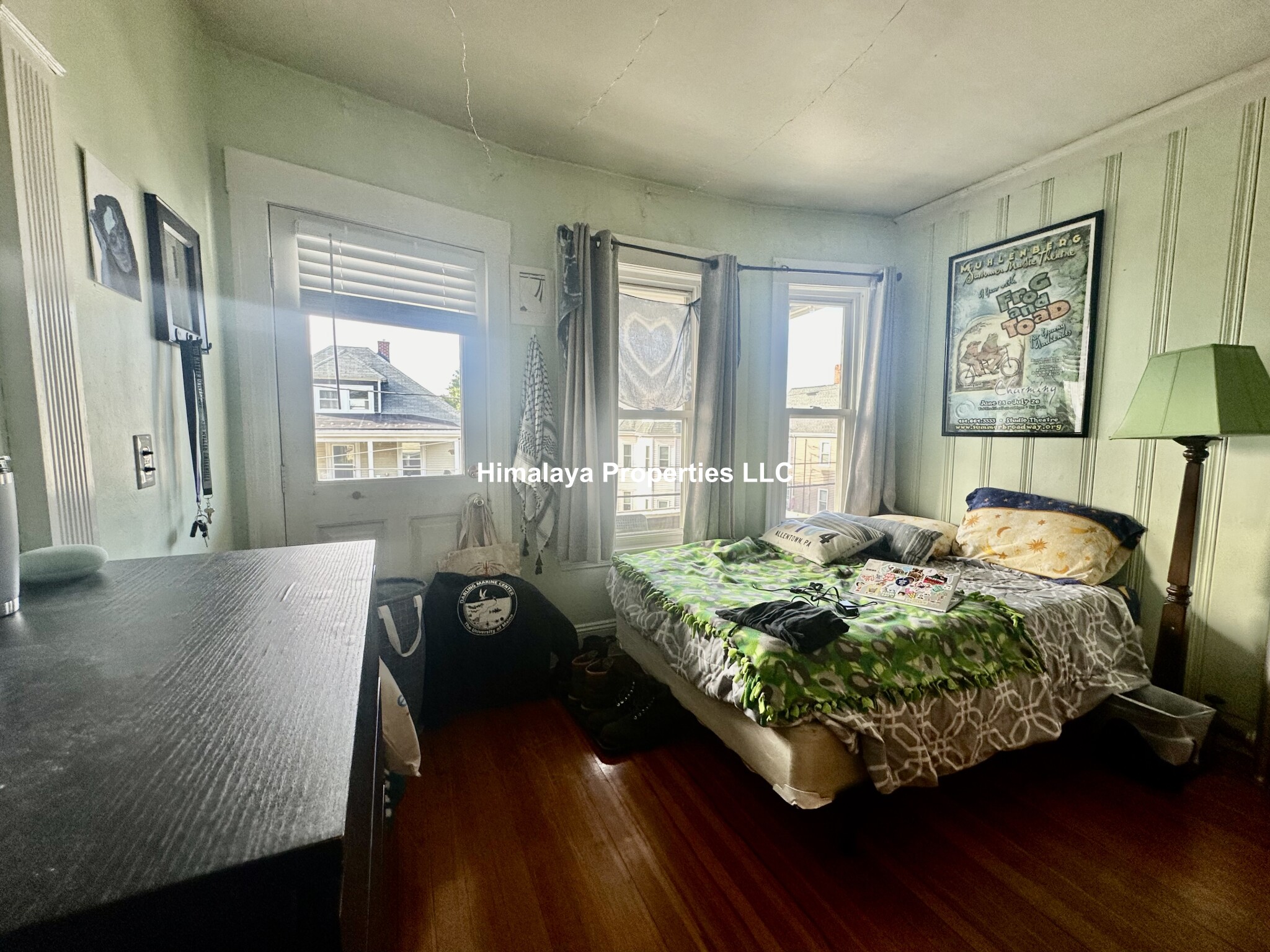 82 Quincy St, Medford