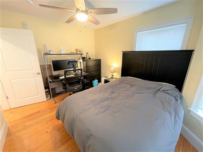 90 Holland St, Davis Square