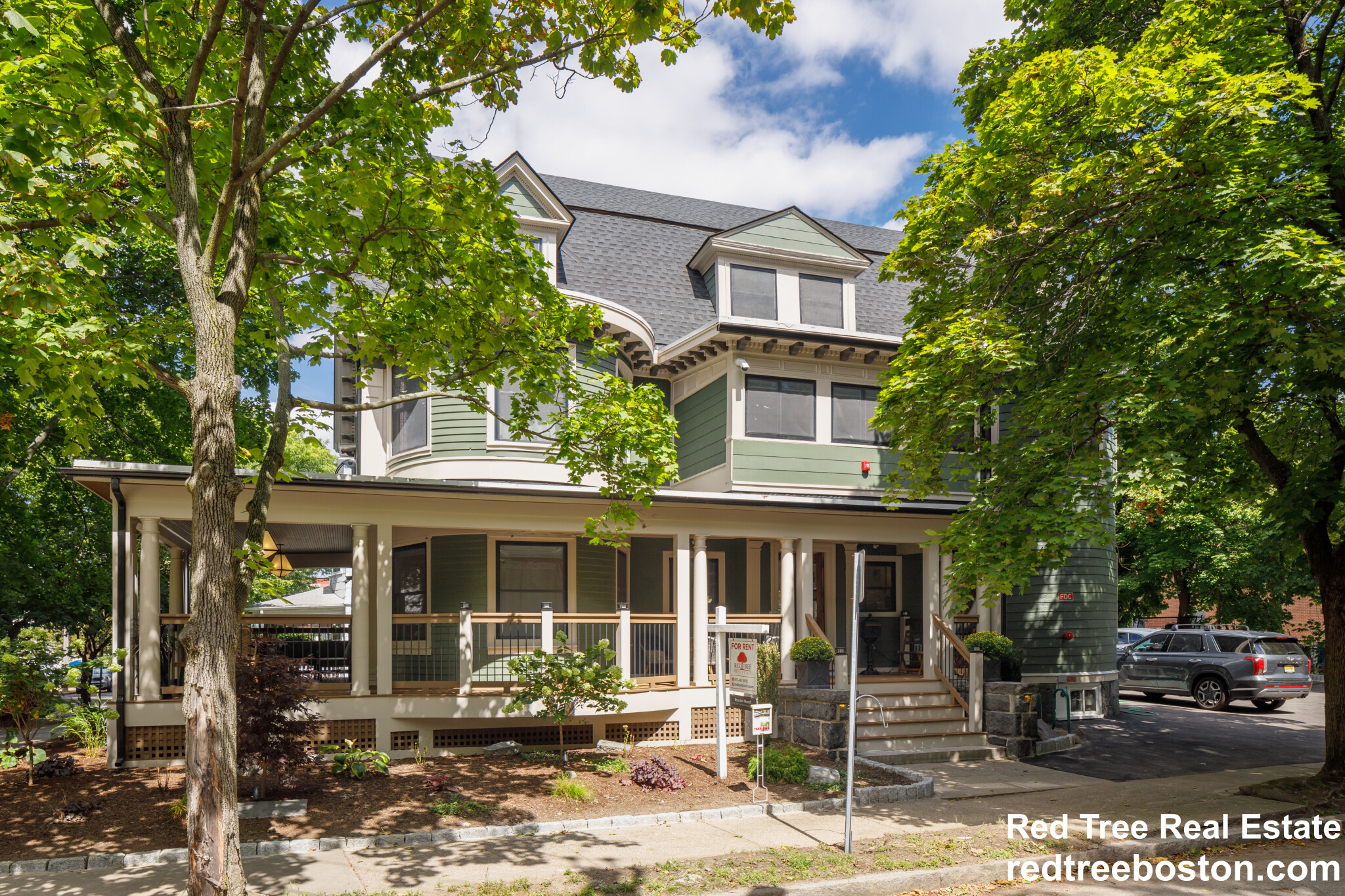 44 Winslow Rd, North Brookline