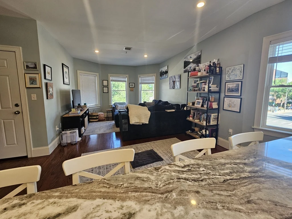 77 South St, Jamaica Plain