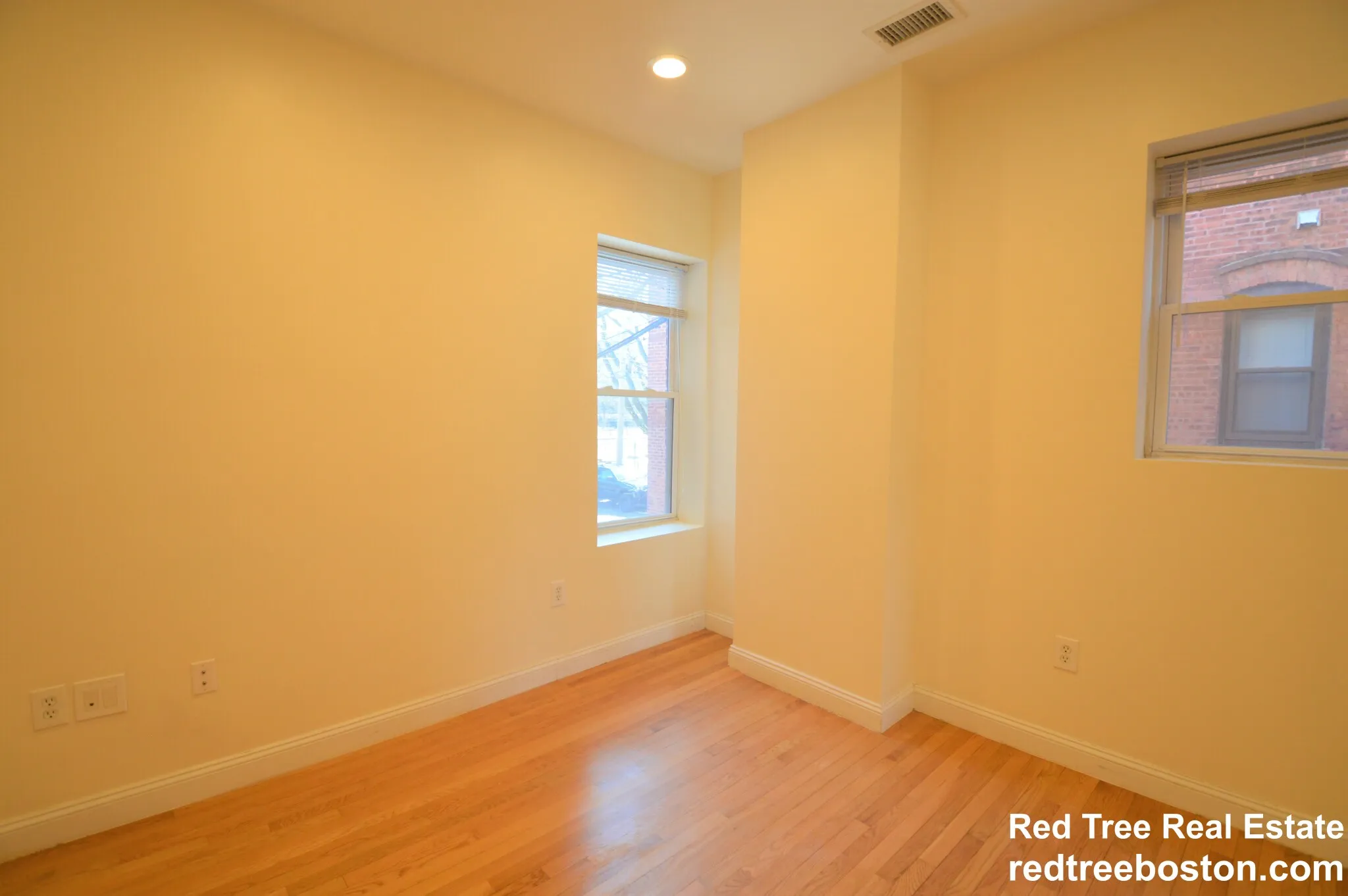 1801 Beacon St, Brookline