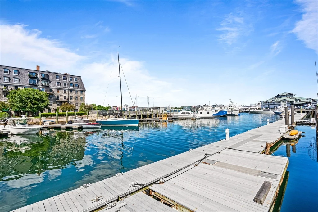56 Commercial Wharf, Boston Downtown