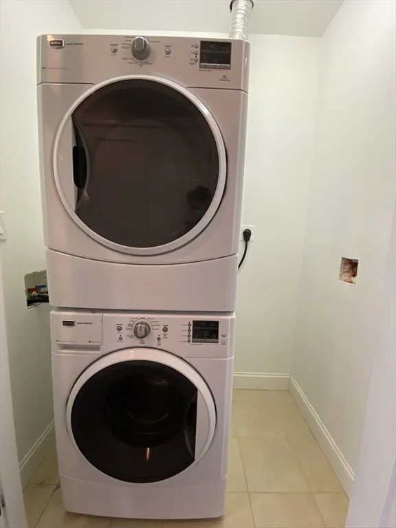 171 Bowen St, South Boston