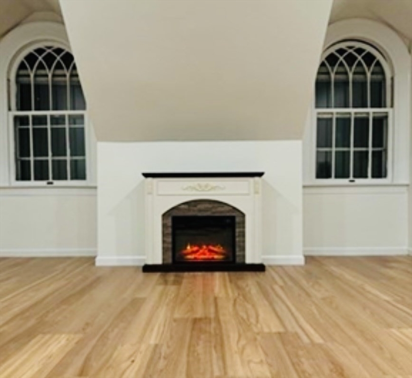 600 Washington St, Wellesley