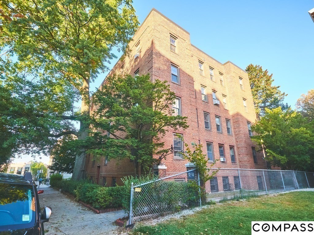 16 Ware St, Harvard Square