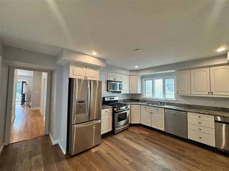 136 Sharon St, West Medford