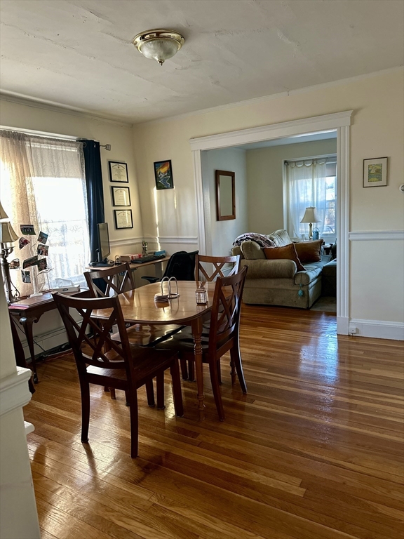 122 Warren St, Medford