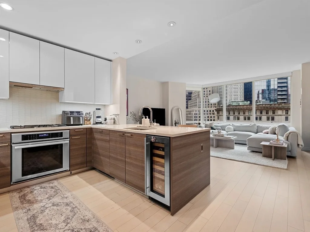 1 Franklin St, Midtown