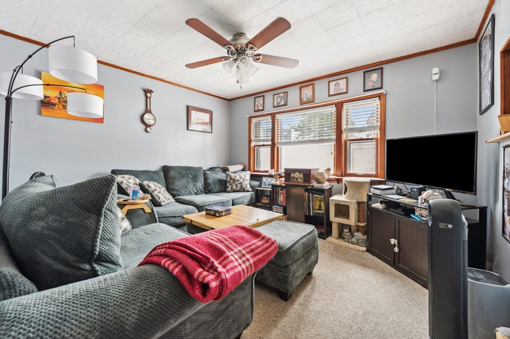 88 Wordsworth St, East Boston