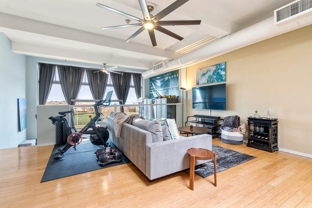 156 Porter St, East Boston
