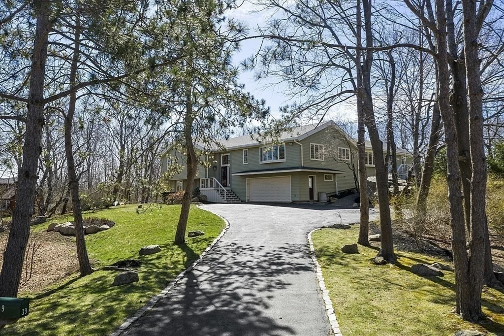 39 Decatur St, East Gloucester