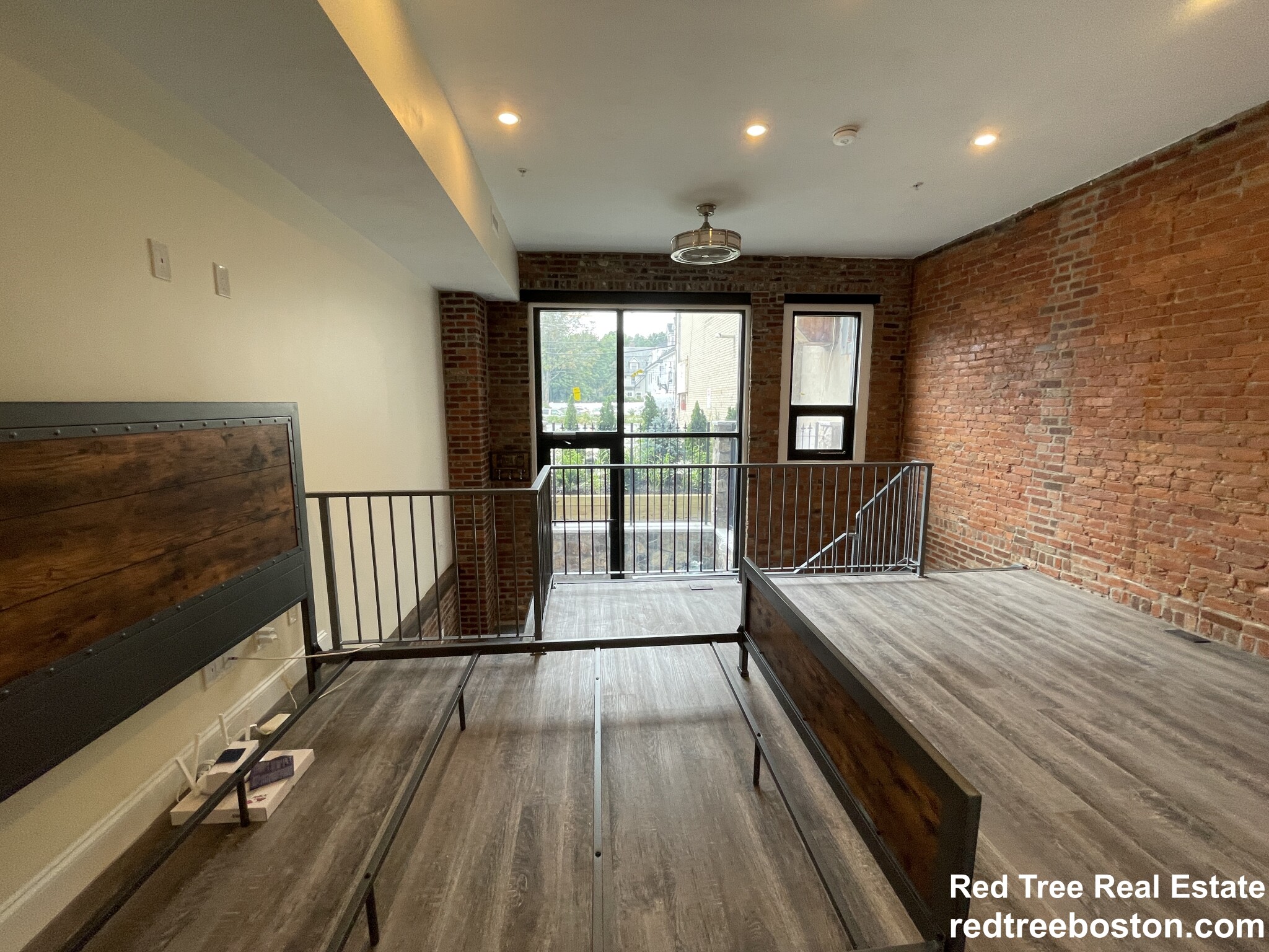 1028 Commonwealth Ave, Boston