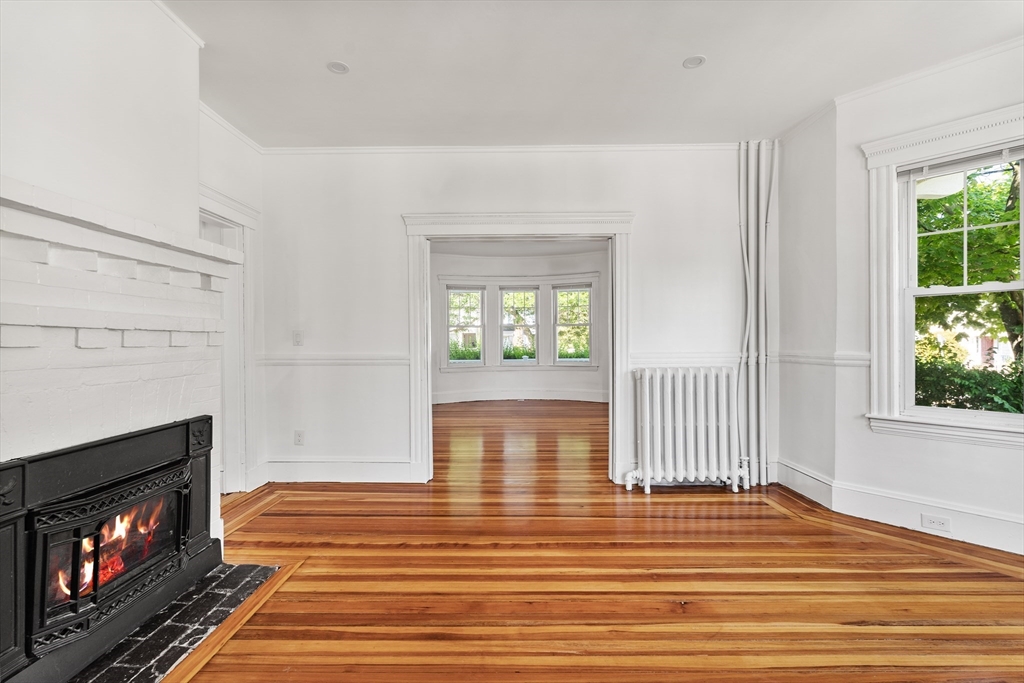 279 E Squantum St, North Quincy