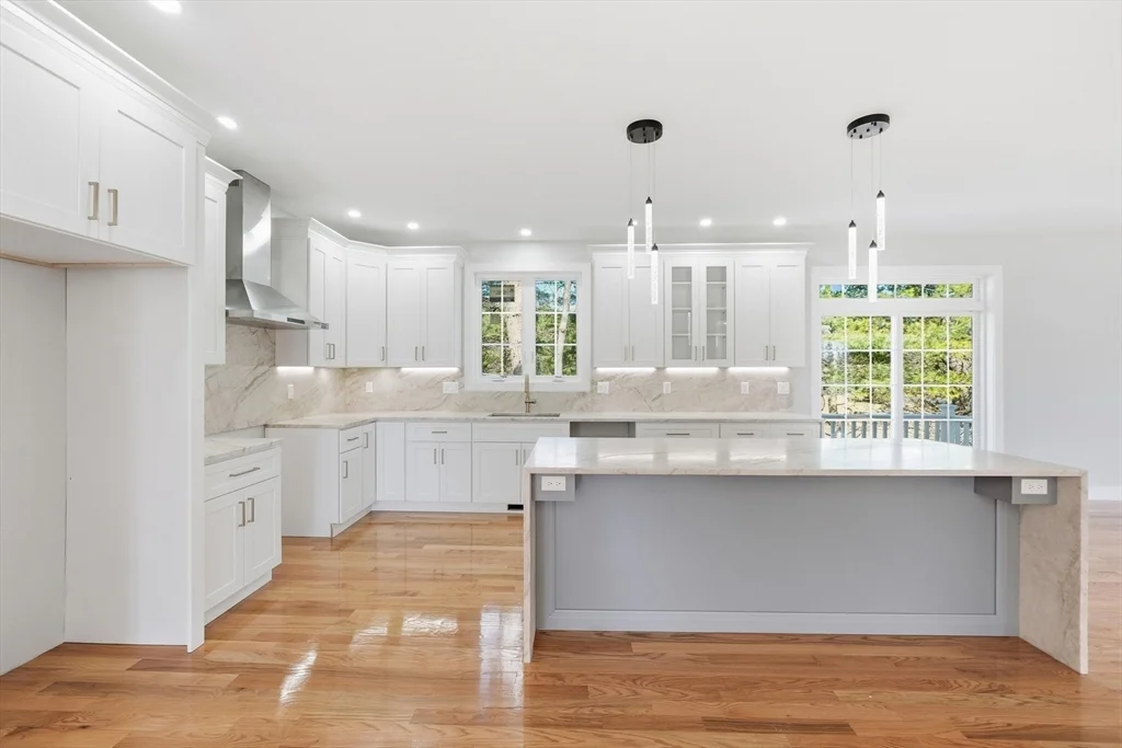 4 Barrows Rd, Worcester