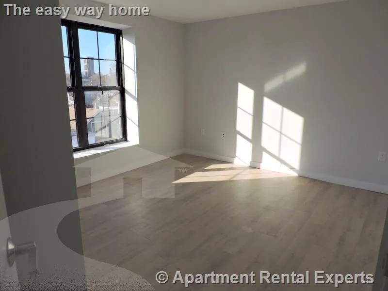 10 Soden St, Central Square