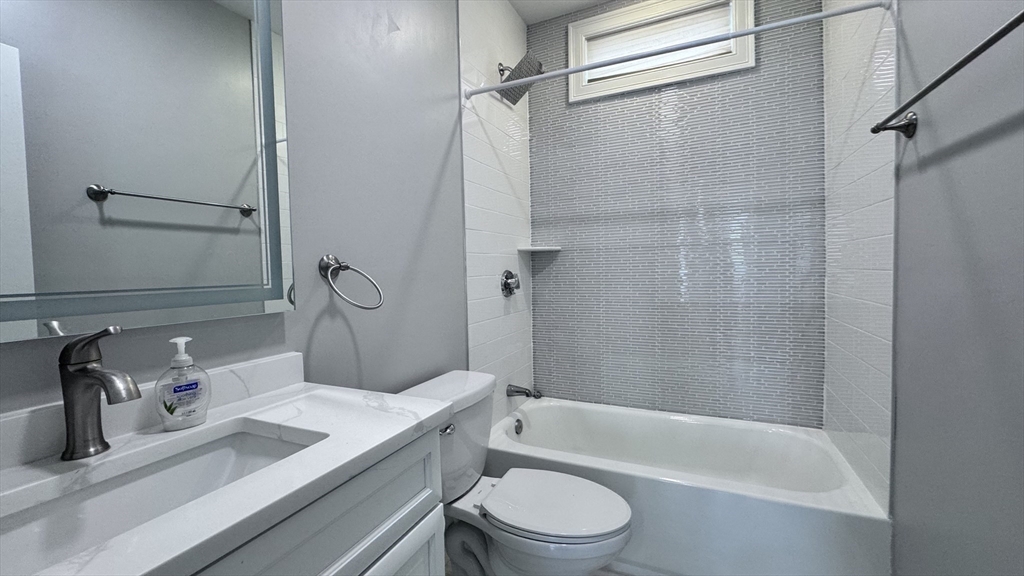 27-29 Aberdeen Rd, Somerville