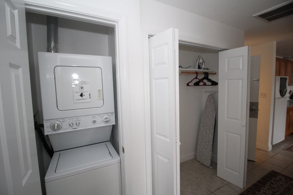 147 North St, Barnstable