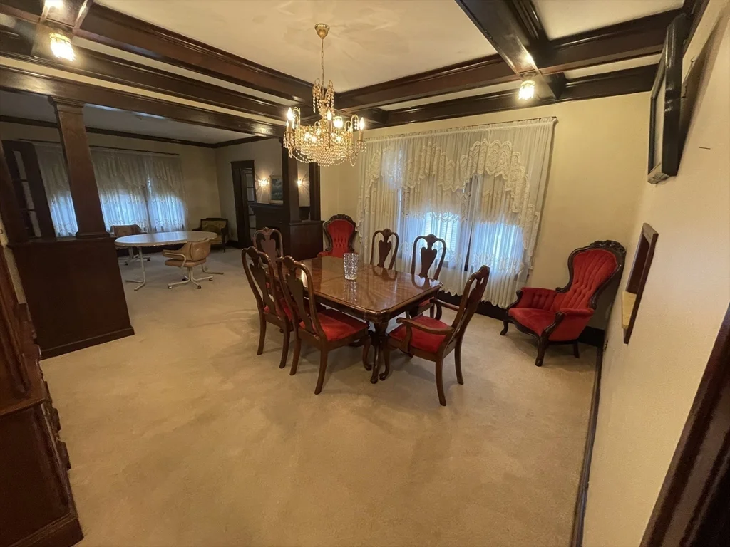 51 Richmond Ave, West Side