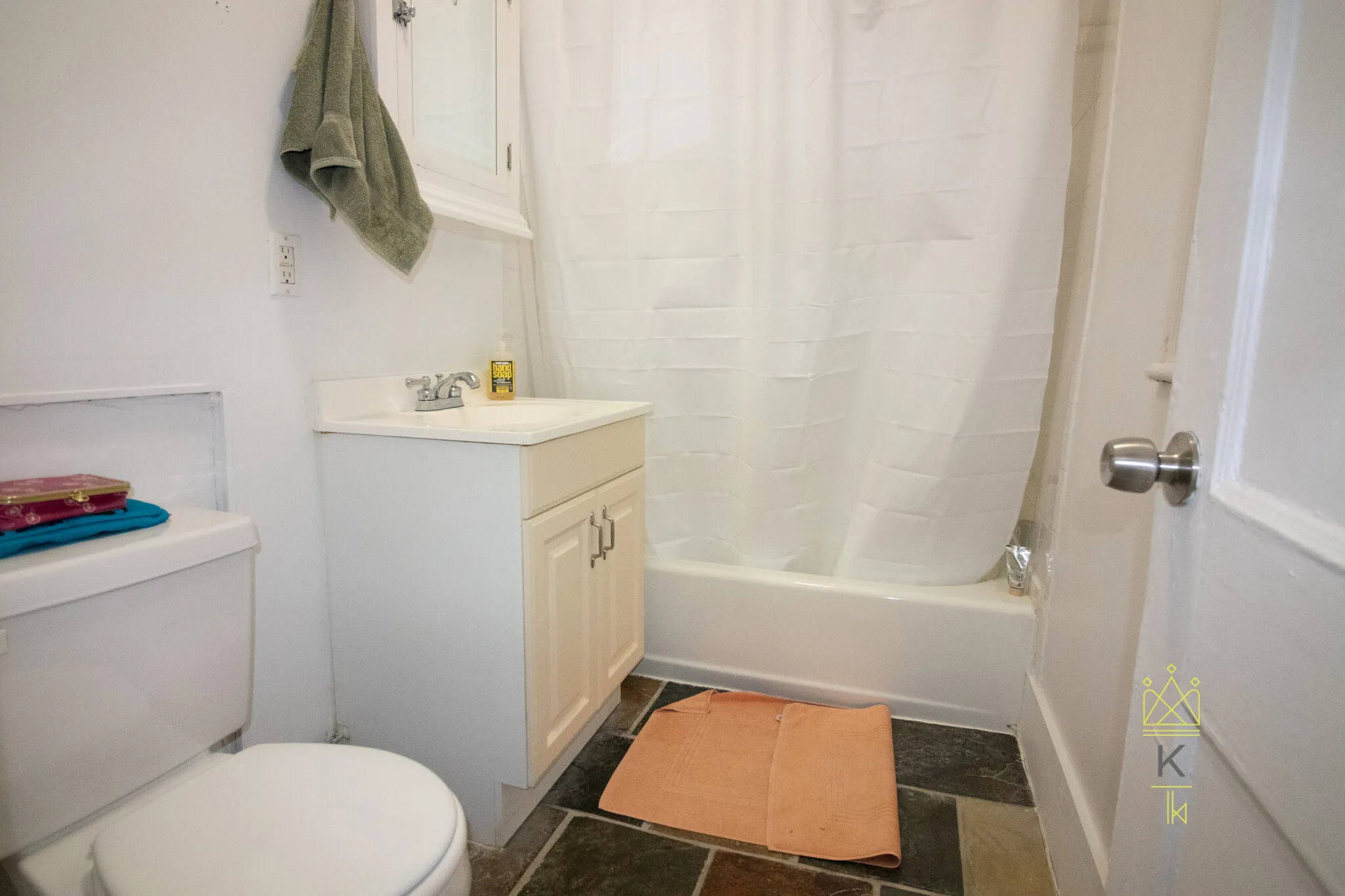 238 Hemenway St, Fenway