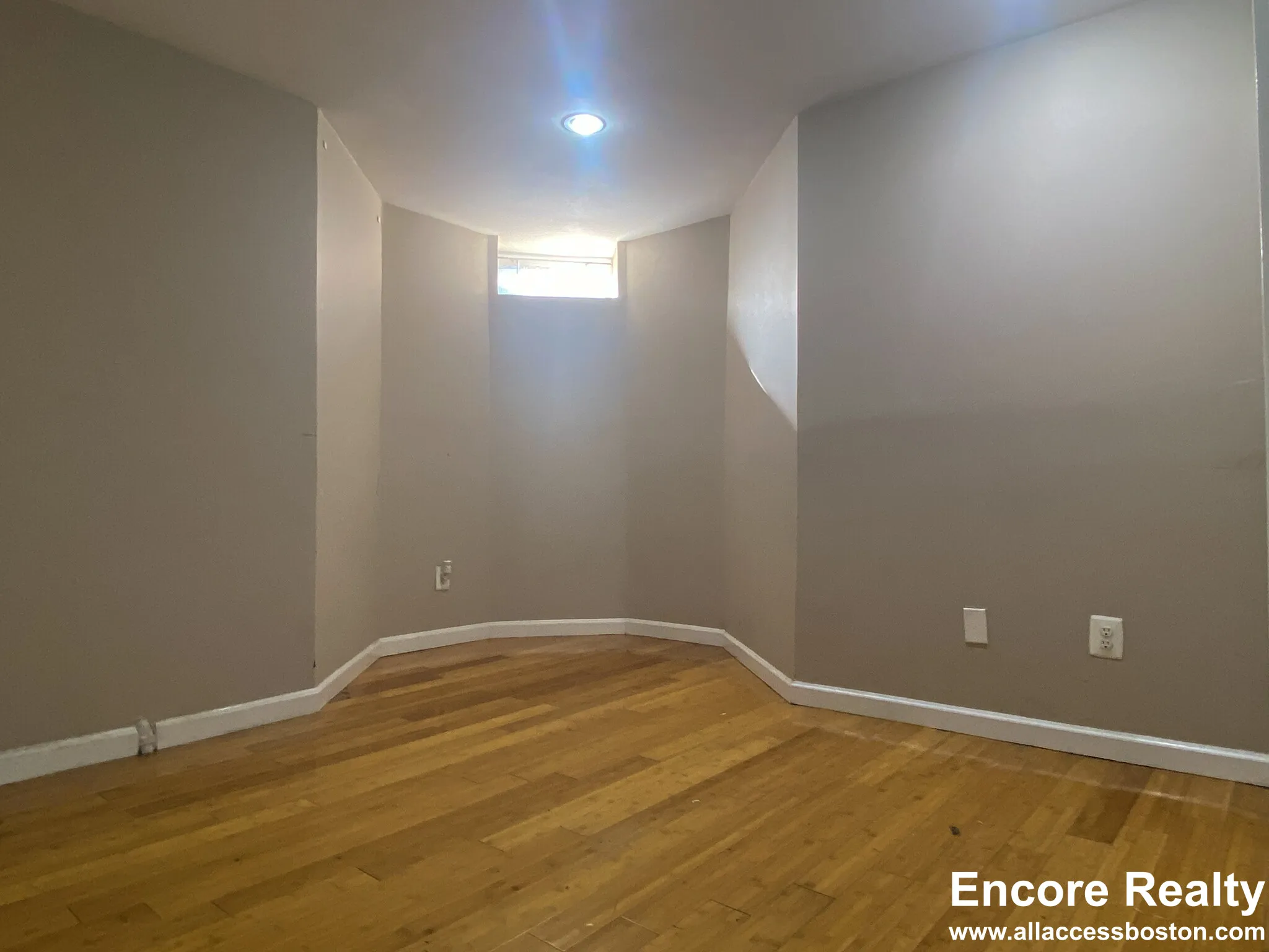 1 Parker Hill Ter, Mission Hill