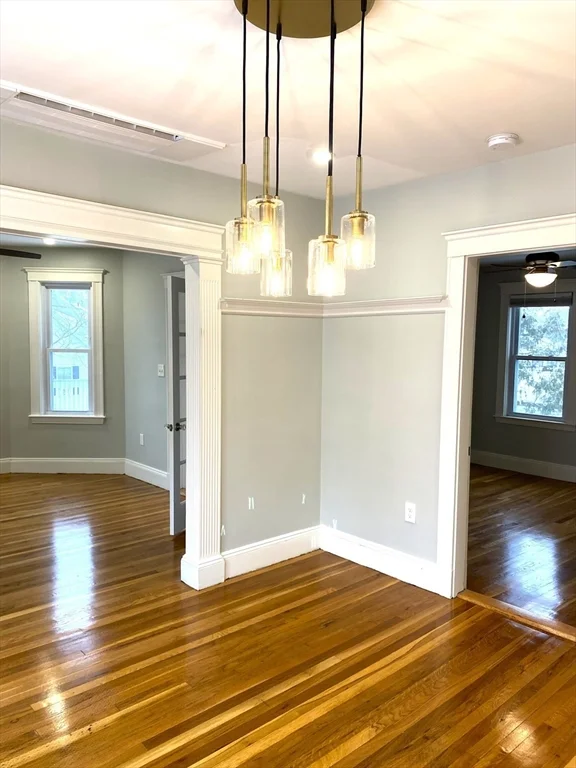 281 Belgrade Ave, Roslindale