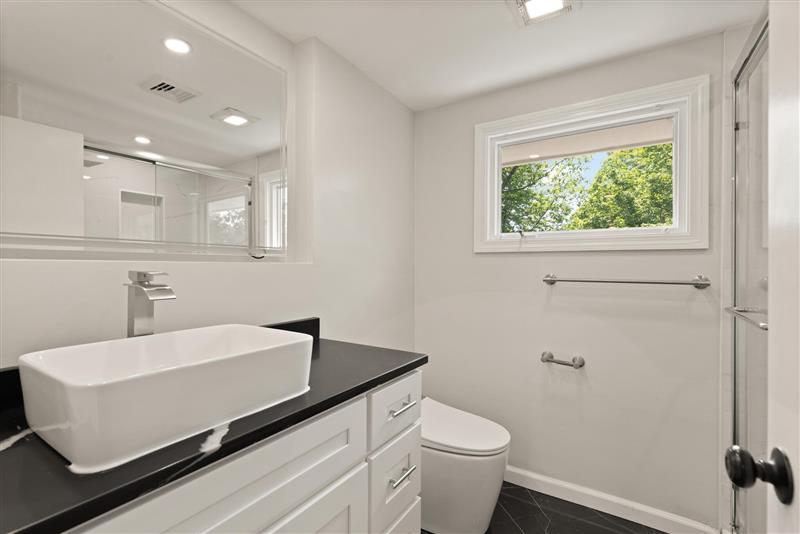 7 Thornberry Rd, Winchester