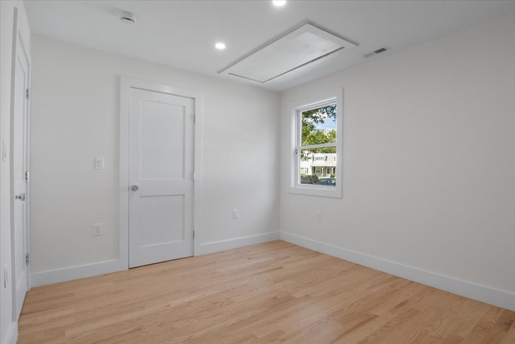 3 Cummings Cir, Randolph