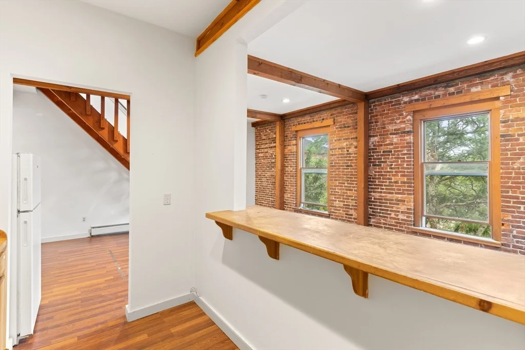 100-102 Main St, Gloucester