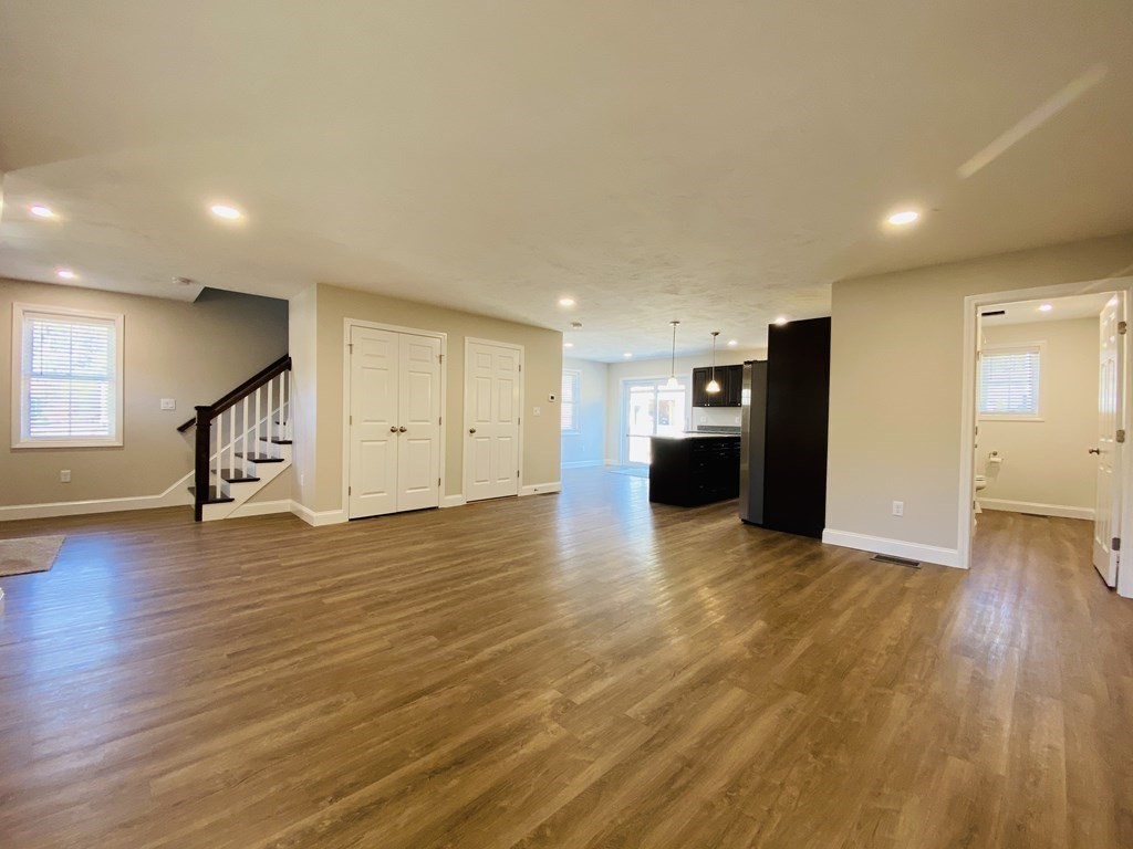 6 Glacier Path, Middleboro