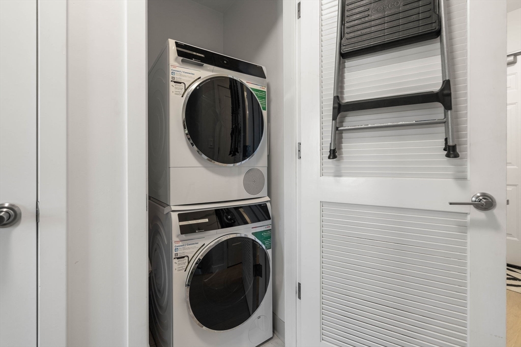 45 W 3rd St, South Boston