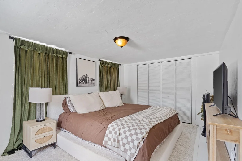 107 Boston Rd, Sutton