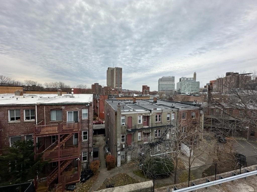 33 Calumet St, Mission Hill