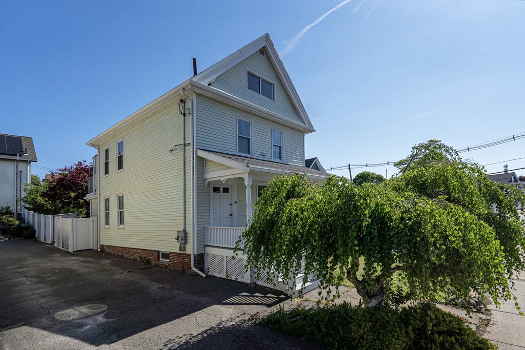 80 Shirley St, Winthrop