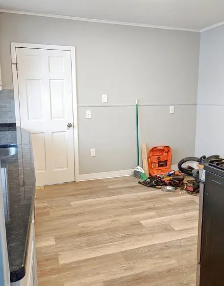 58 Buzzell Ln, South Medford