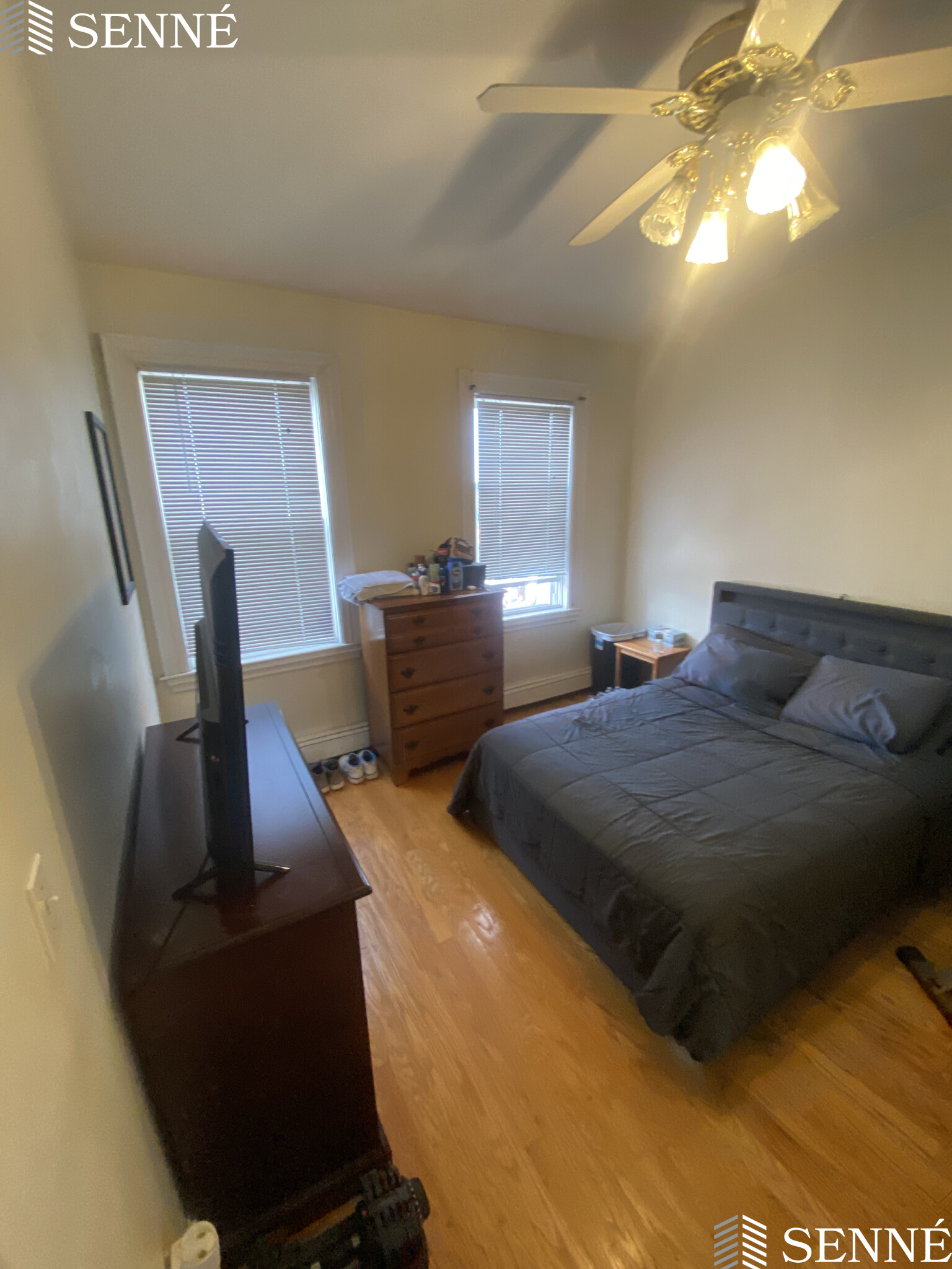 554 East Broadway, South Boston