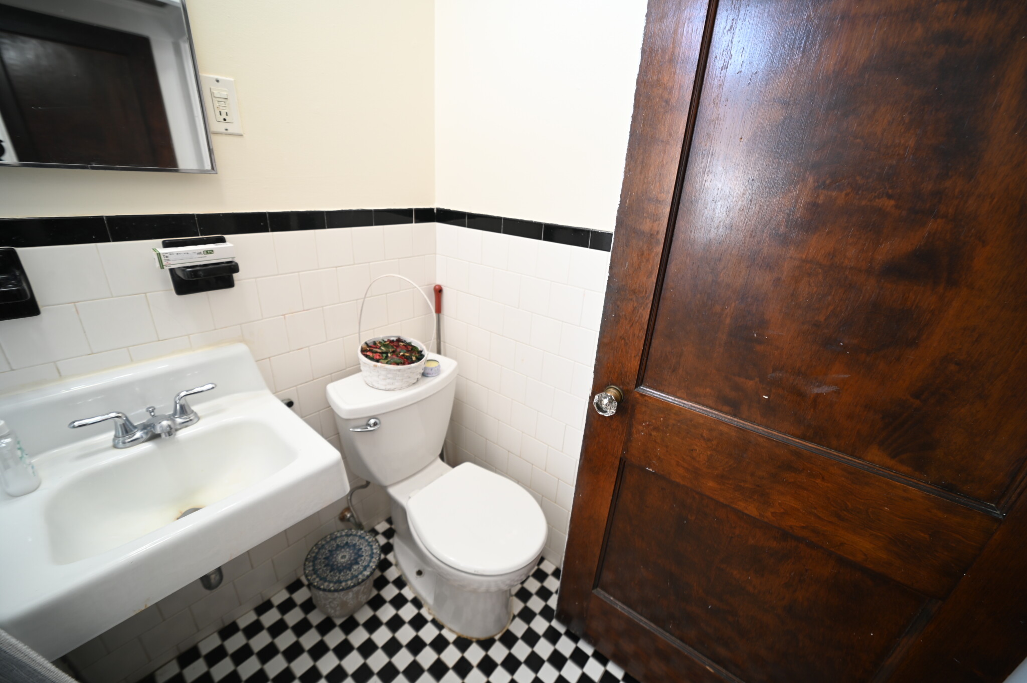 1368 Commonwealth Ave, Allston