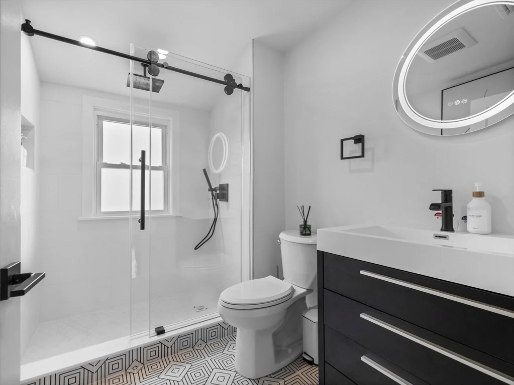 7 Dickson, Teele Square