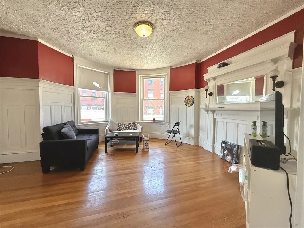 1908 Beacon St, Brookline