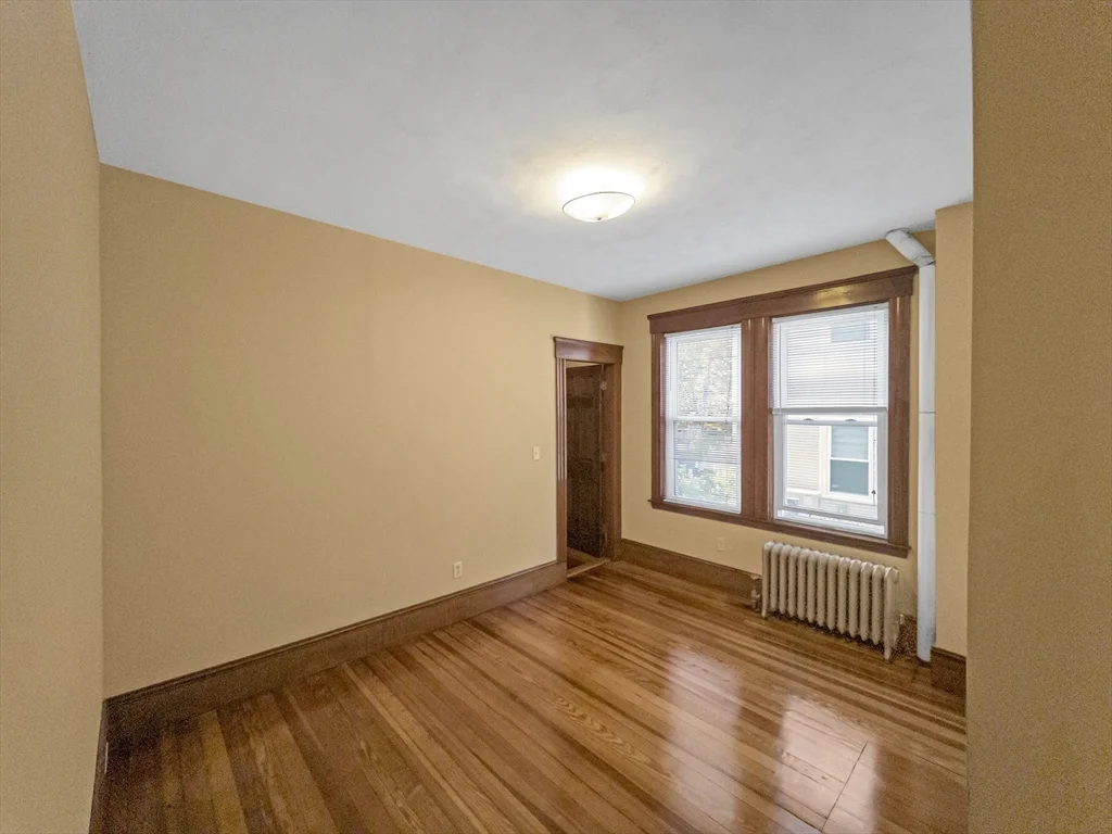 45 Montvale St, Roslindale