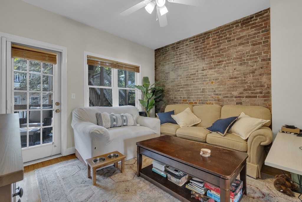 176 H St, South Boston